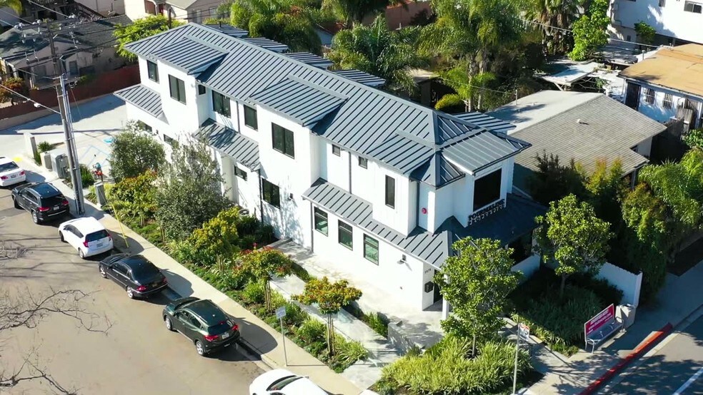 Primary Photo Of 2079 Garnet Ave, San Diego Office For Sale