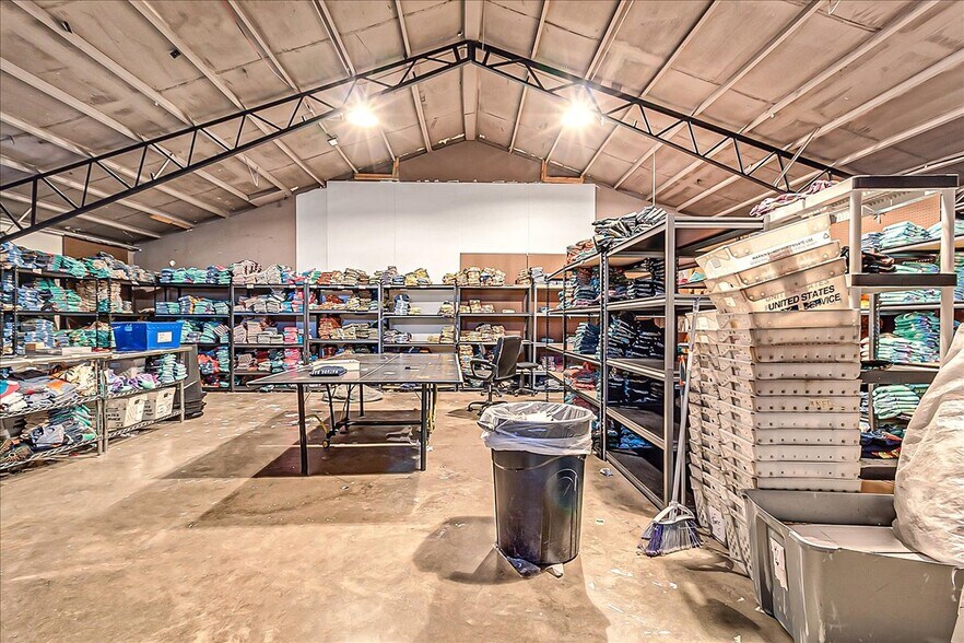 More Photos Of 2175 N Stone Chapel Ln, Fayetteville Light Distribution For Lease