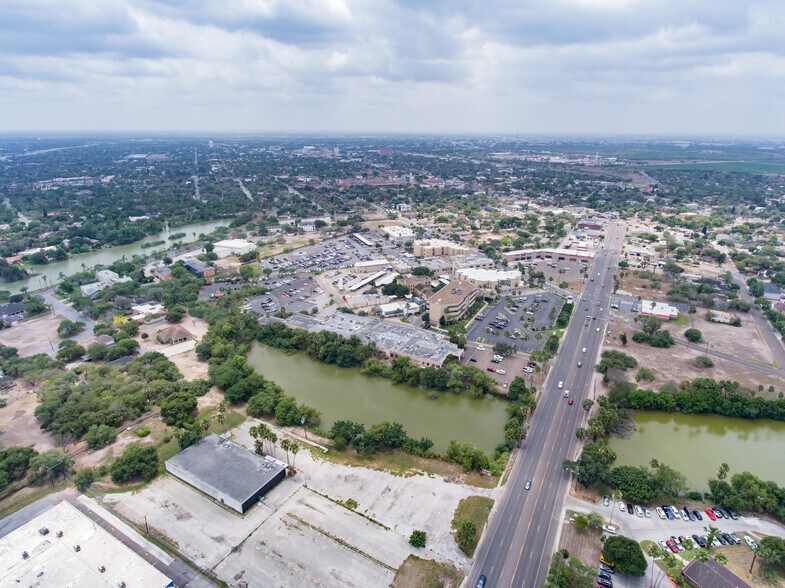 More Photos Of 864 Central Blvd, Brownsville Medical For Sale