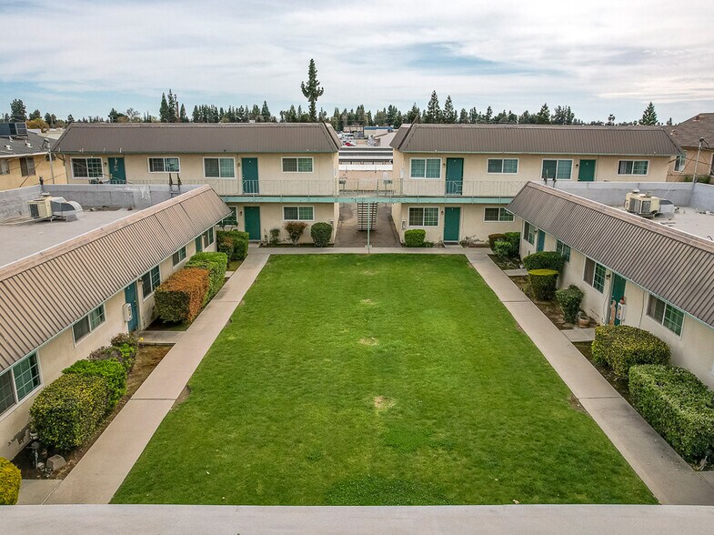 Primary Photo Of 1228 Jefferson Ave, Clovis Apartments For Sale
