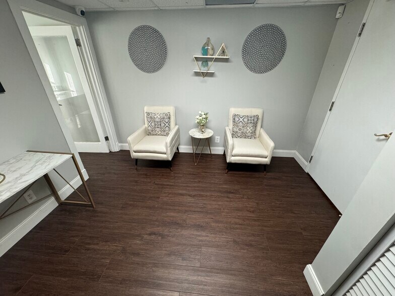 More Photos Of 120 S Olive Ave, West Palm Beach Office Residential For Lease