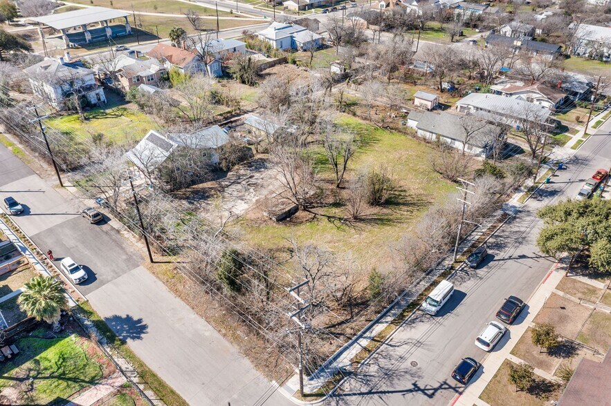 More Photos Of 931 N Olive St, San Antonio Land For Sale