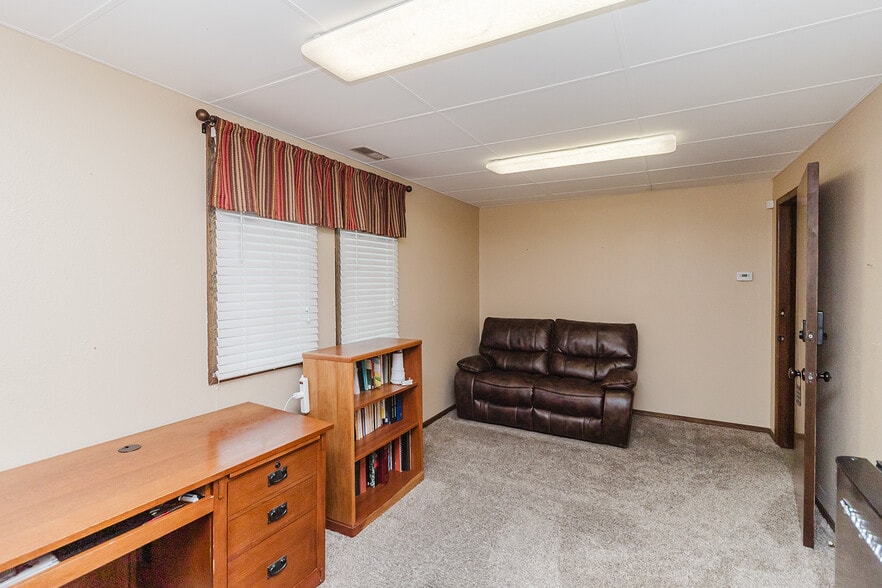 More Photos Of 1319 E 17th Ave, Hutchinson Religious Facility For Sale