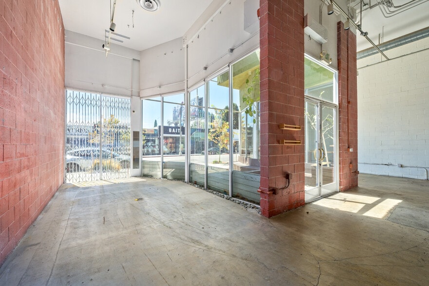 More Photos Of 7703 Melrose Ave, Los Angeles Storefront For Lease