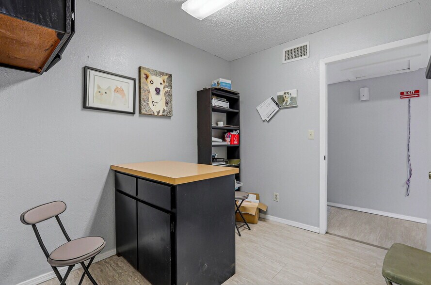 More Photos Of 10050 Mccombs St, El Paso Medical For Sale