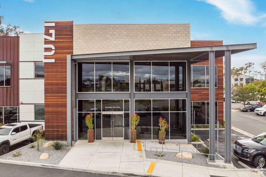 More Photos Of 1701 Quail St, Newport Beach Loft Creative Space For Sale