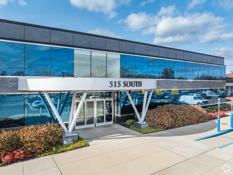 More Photos Of 515 Broadhollow Rd, Melville Office For Lease