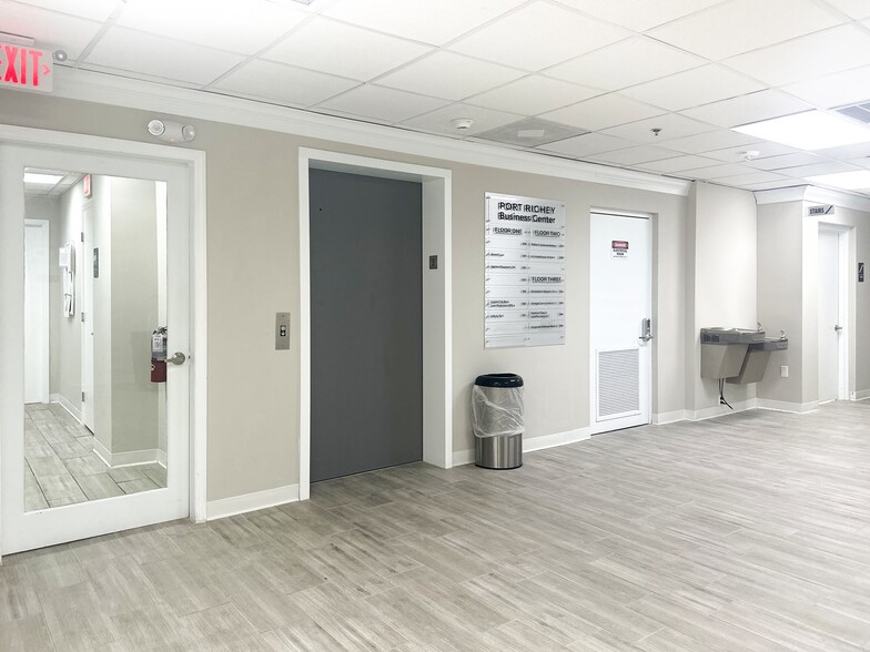 More Photos Of 6709 Ridge Rd, Port Richey Medical For Lease