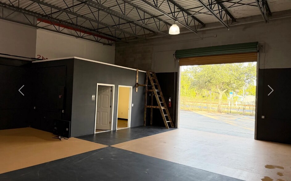 More Photos Of 3553 Azalea Ln, Micco Warehouse For Lease