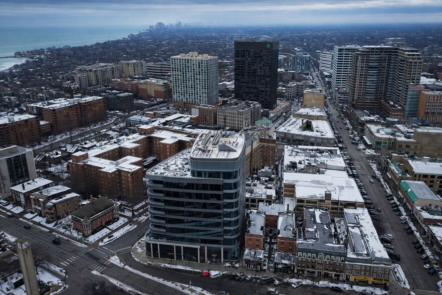 More Photos Of 716 Clark St, Evanston Apartments For Sale