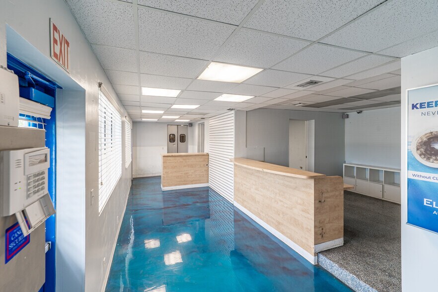 More Photos Of 624 W State Road 84, Fort Lauderdale Medical For Sale