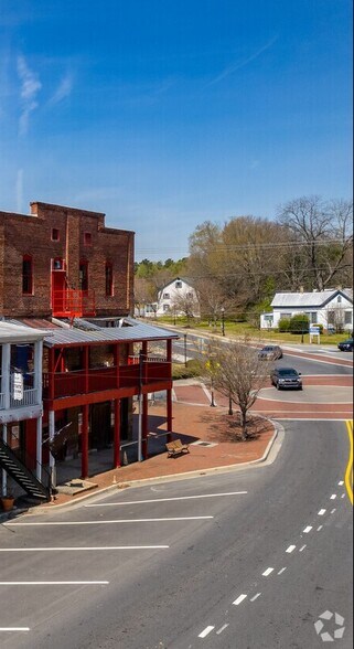More Photos Of 2881 N Main St NW, Kennesaw General Retail For Sale