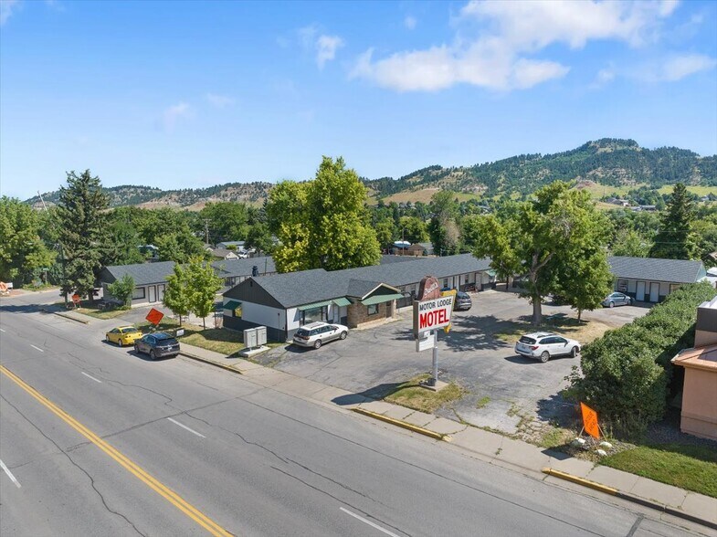 More Photos Of 230 N Main St, Spearfish Apartments For Sale