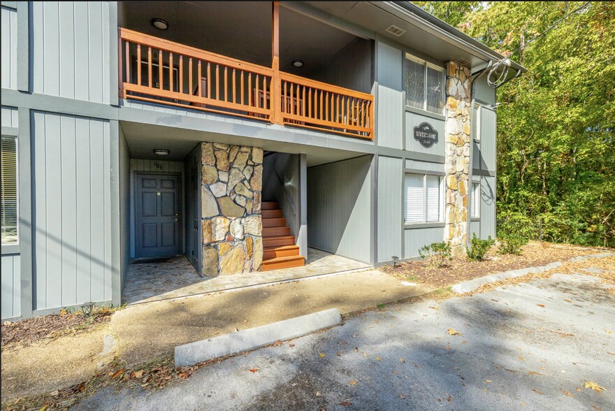 More Photos Of 3600 Shirl Jo Ln, East Ridge Apartments For Sale