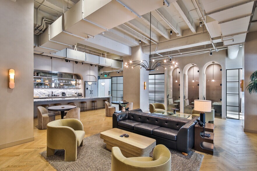 More Photos Of 612 S Broadway, Los Angeles Office For Lease