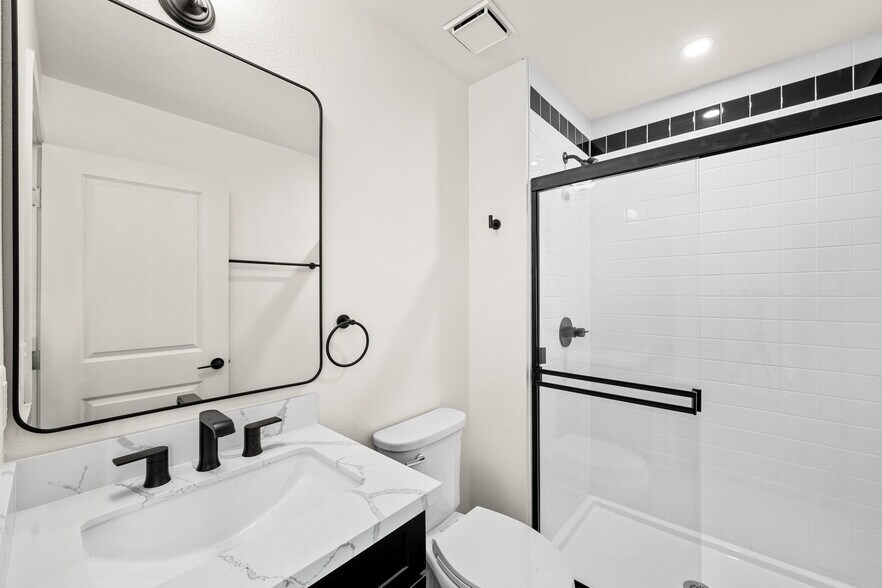 More Photos Of 509 Park Blvd, San Diego Apartments For Sale