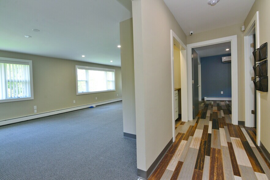 More Photos Of 186 Grove St, Franklin Office For Sale