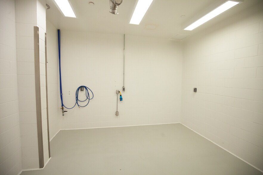 More Photos Of 1001 S 3rd St W, Missoula Manufacturing For Sale