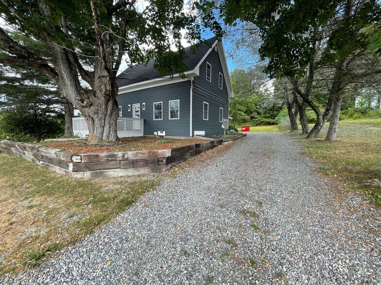 More Photos Of 19 Mason Corner Rd, Saint Albans Multifamily For Sale