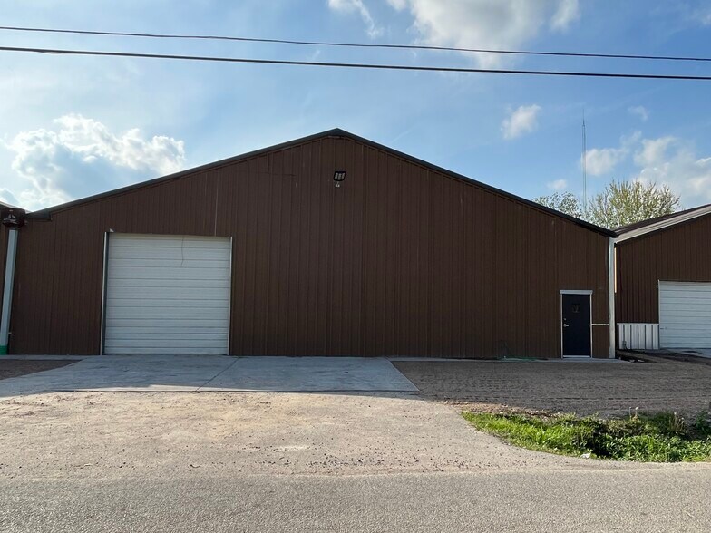 More Photos Of 6912 Calhoun Rd, Houston Warehouse For Sale