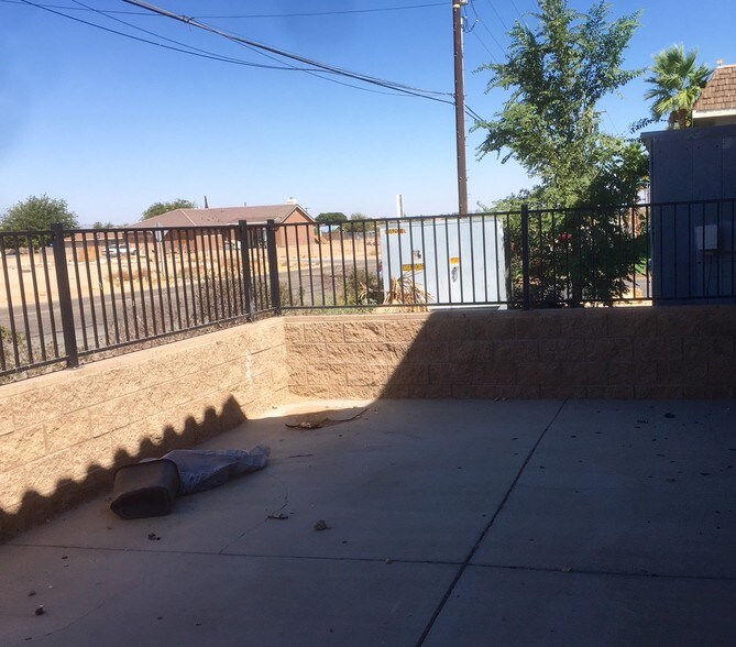 More Photos Of 11336 Bartlett Ave, Adelanto Storefront Retail Office For Lease