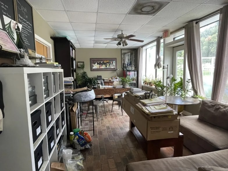 More Photos Of 214 Intendencia St, Pensacola Restaurant For Lease