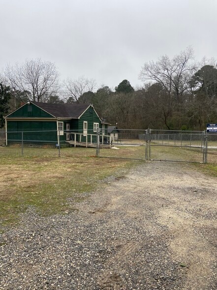 More Photos Of 2230 Old Springville Rd, Center Point Office For Sale
