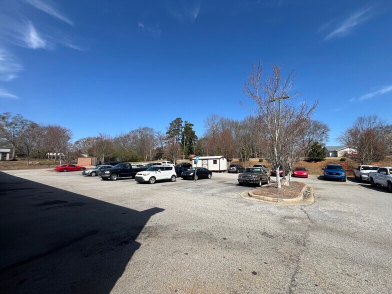 More Photos Of 2800 Browns Bridge Rd, Gainesville Auto Repair For Sale