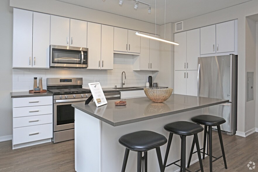 More Photos Of 365 Nicollet Mall, Minneapolis Apartments For Sale