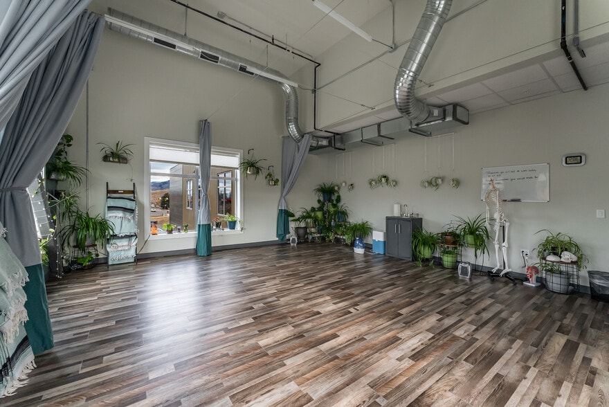 More Photos Of 200 Highland Blvd, Bozeman Loft Creative Space For Sale