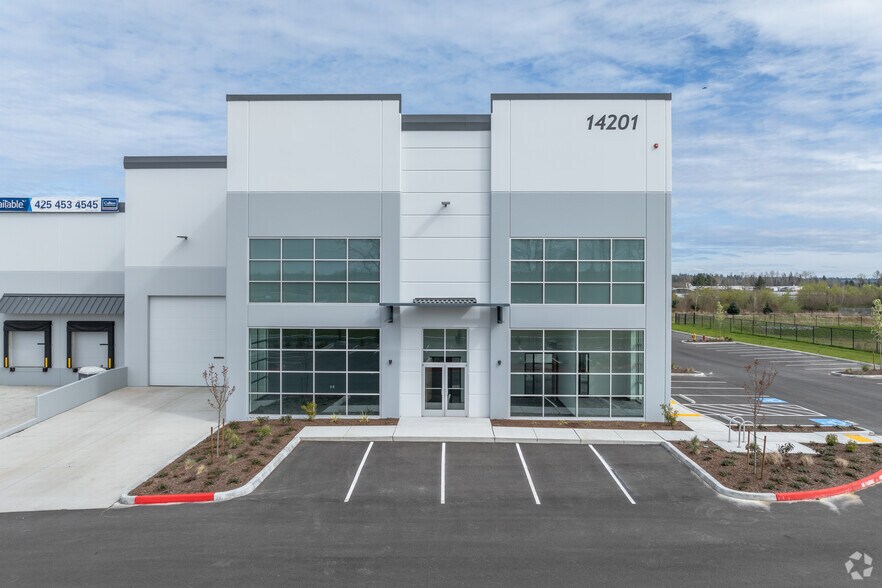 More Photos Of 14201 40th Dr NE, Marysville Warehouse For Lease