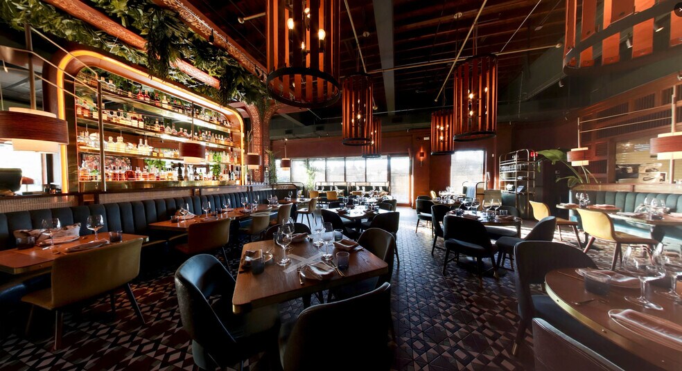 More Photos Of 5556 NE 4th Ct, Miami Restaurant For Lease