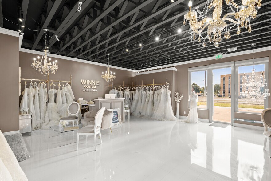 More Photos Of 7700 N Lamar Blvd, Austin Storefront Retail Office For Sale