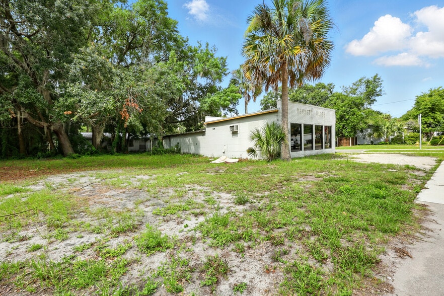 More Photos Of 1321 St Johns Ave, Palatka Service For Sale