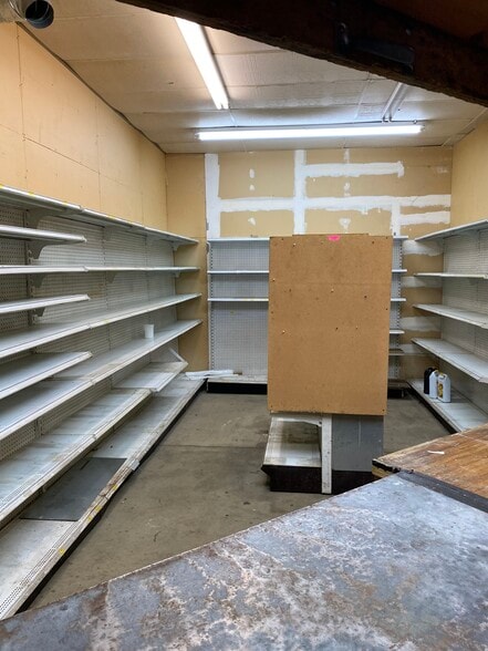 More Photos Of 22412 Perry Hwy, Zelienople Unknown For Lease