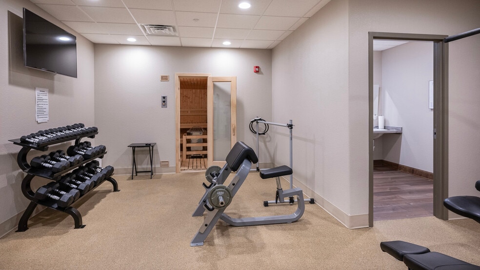 More Photos Of 100 W Broadway Ave, Bismarck Medical For Sale