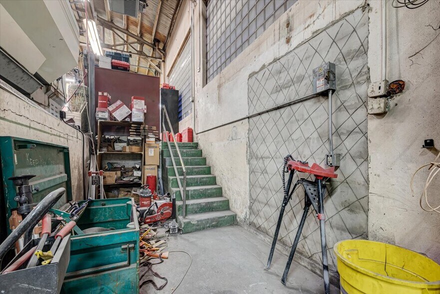 More Photos Of 530 S Main St, Bangor Manufacturing For Sale