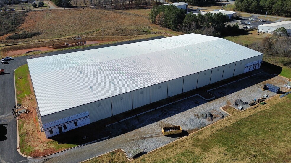 More Photos Of 733 Hampton Rd, Williamston Unknown For Lease