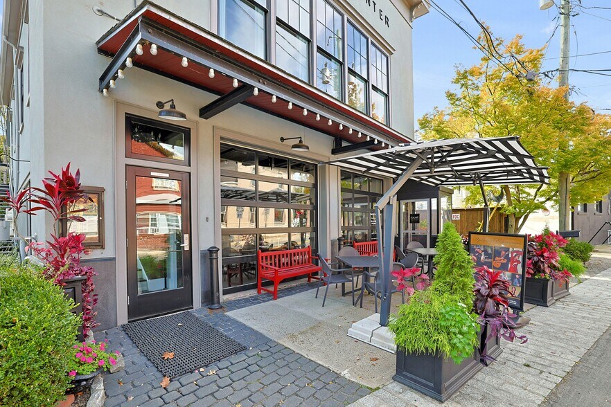 More Photos Of 2 Union St, Sparkill Storefront For Sale