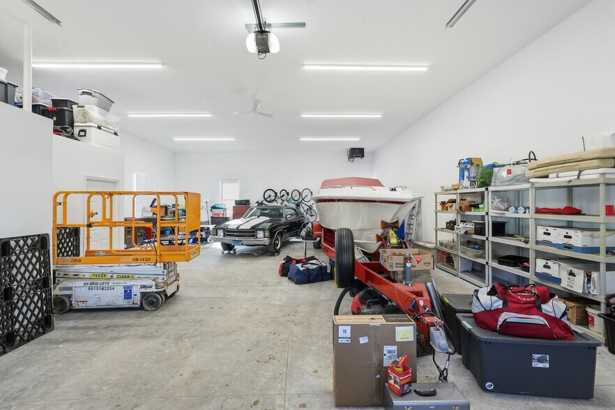 More Photos Of 6580 Lake Rd, Windsor Warehouse For Sale