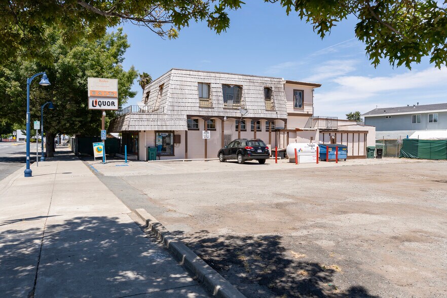 More Photos Of 133 Parker Ave, Rodeo Land For Sale