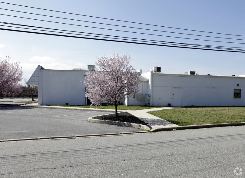 More Photos Of 65 N Dupont Hwy, Dover Medical For Lease