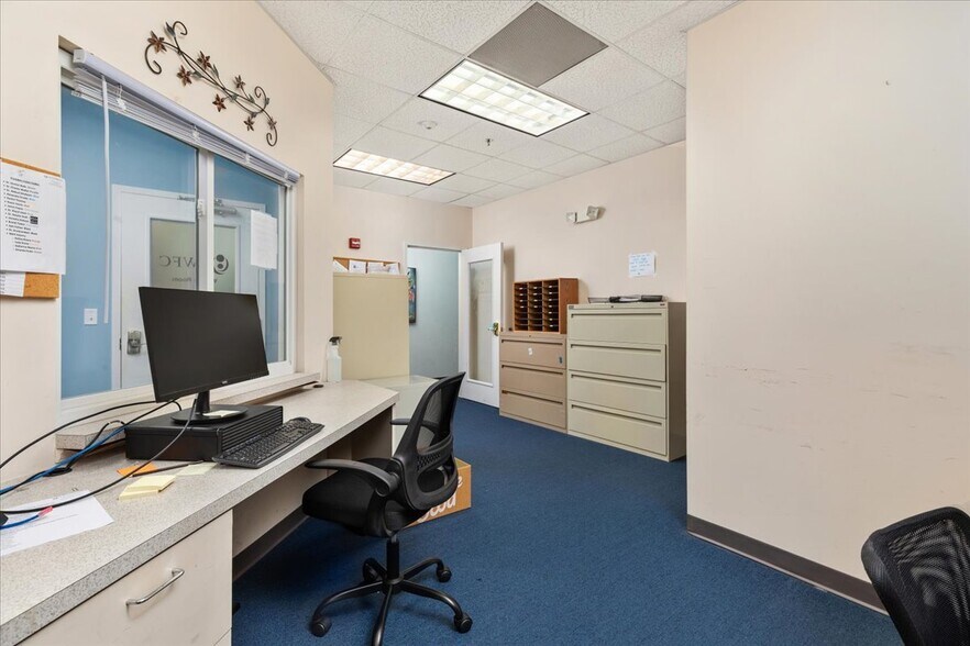 More Photos Of 8140 Ashton Ave, Manassas Medical For Sale