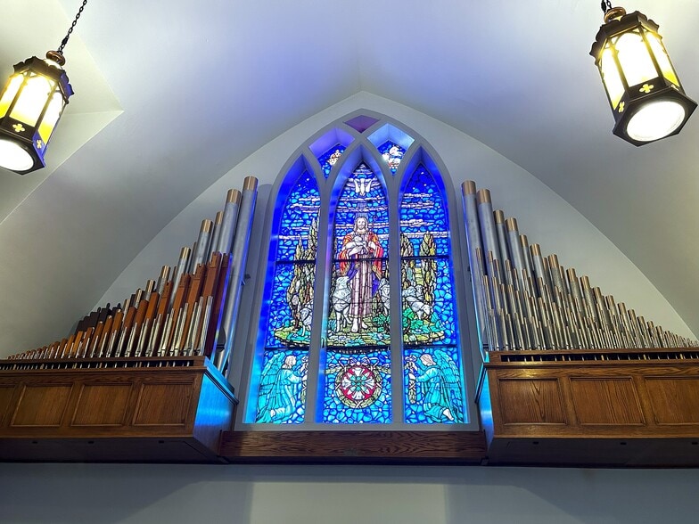 More Photos Of 1900 Oak Park Ave, Berwyn Religious Facility For Sale