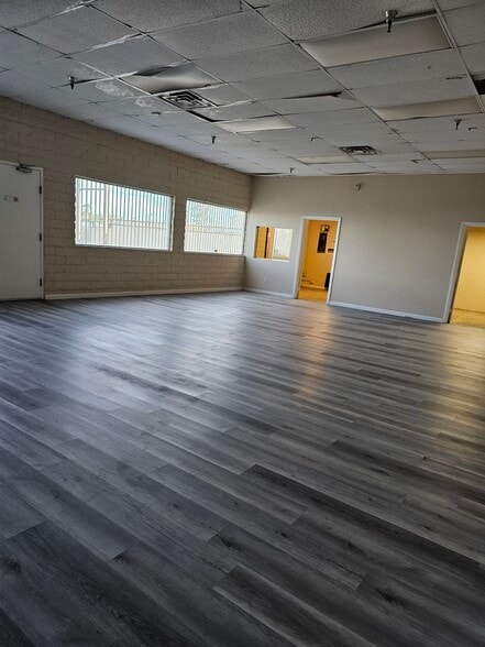 More Photos Of 1791 S Mojave Rd, Las Vegas Service For Lease