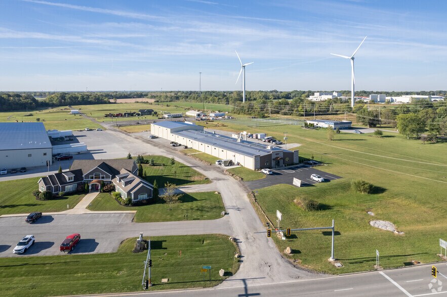 Primary Photo Of 12495 County Road 99, Findlay Freestanding For Lease