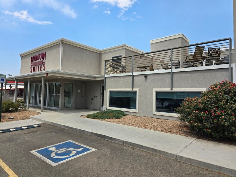 More Photos Of 104 White Ave, Grand Junction Apartments For Lease