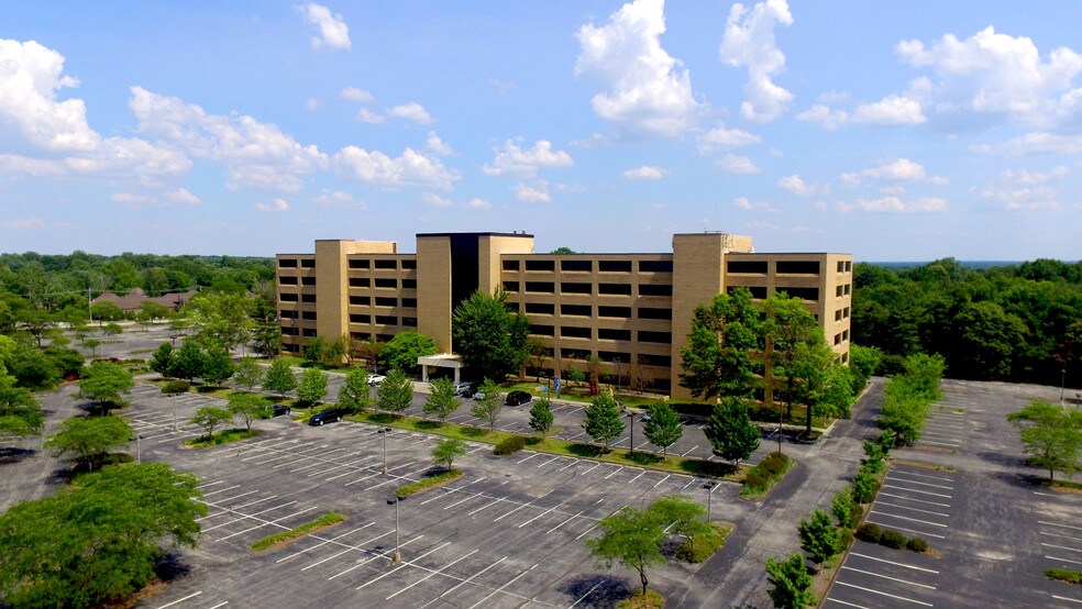 More Photos Of 11330 Olive Blvd, Creve Coeur Office For Lease