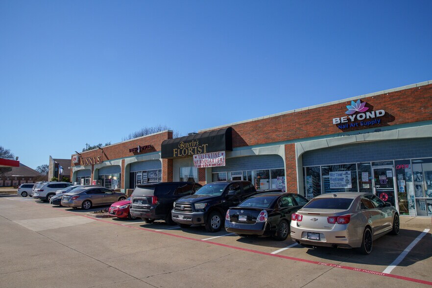More Photos Of 3200 S Cooper St, Arlington Unknown For Lease