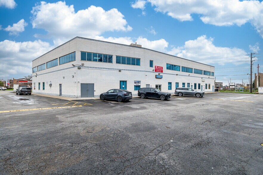 More Photos Of 1625 Albion Rd, Toronto Medical For Sale